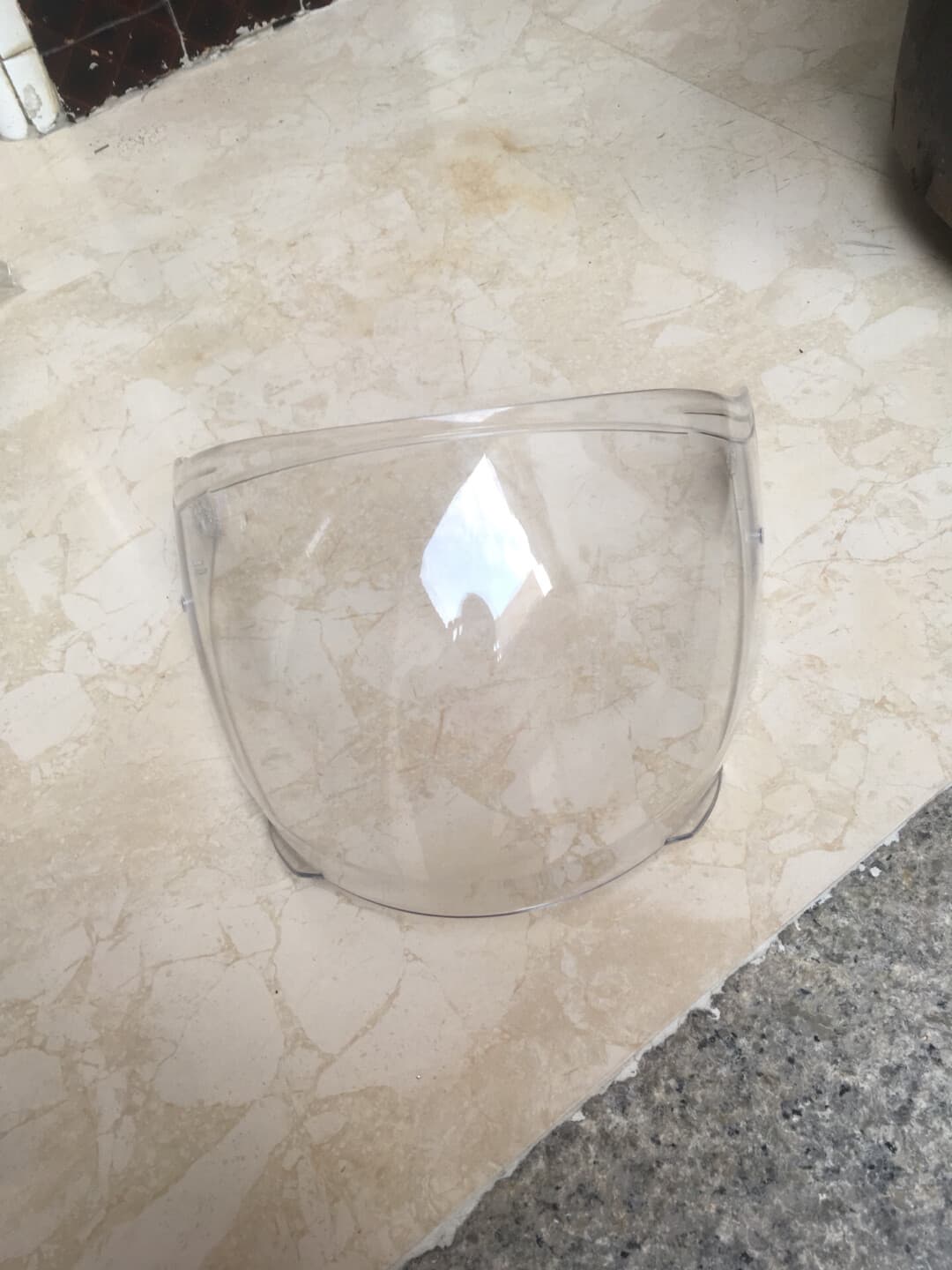 头盔镜片修复后-清晰如新视野