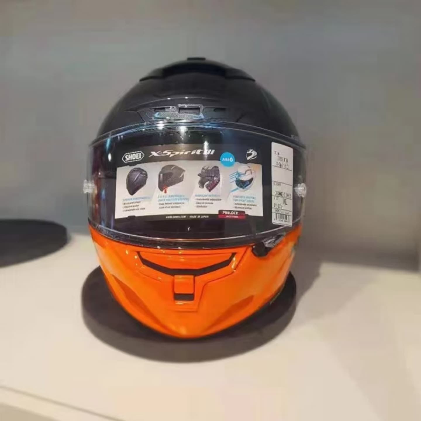 SHOEI X14 KTM联名正面特写-精细工艺